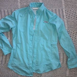Columbia PFG teal shirt